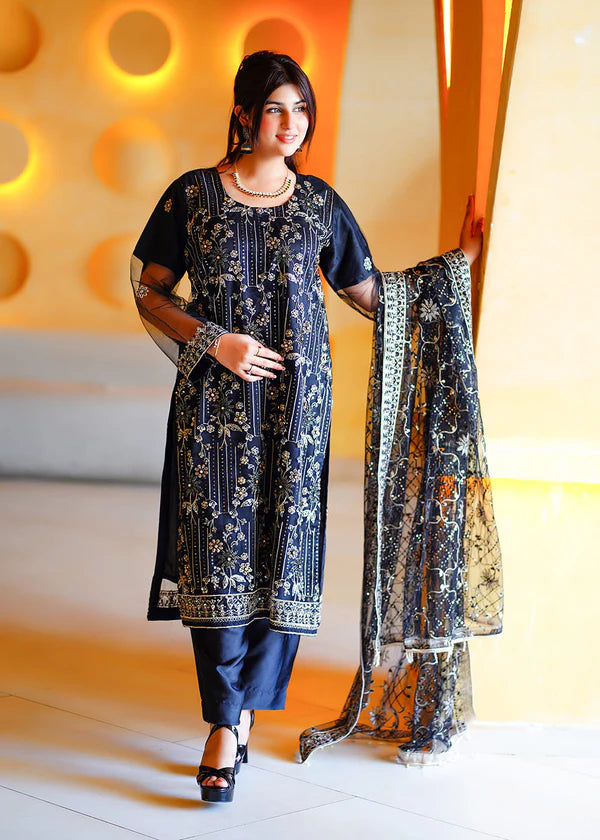 Embrioderd Suit with heavy Shawl | 3 pcs suit