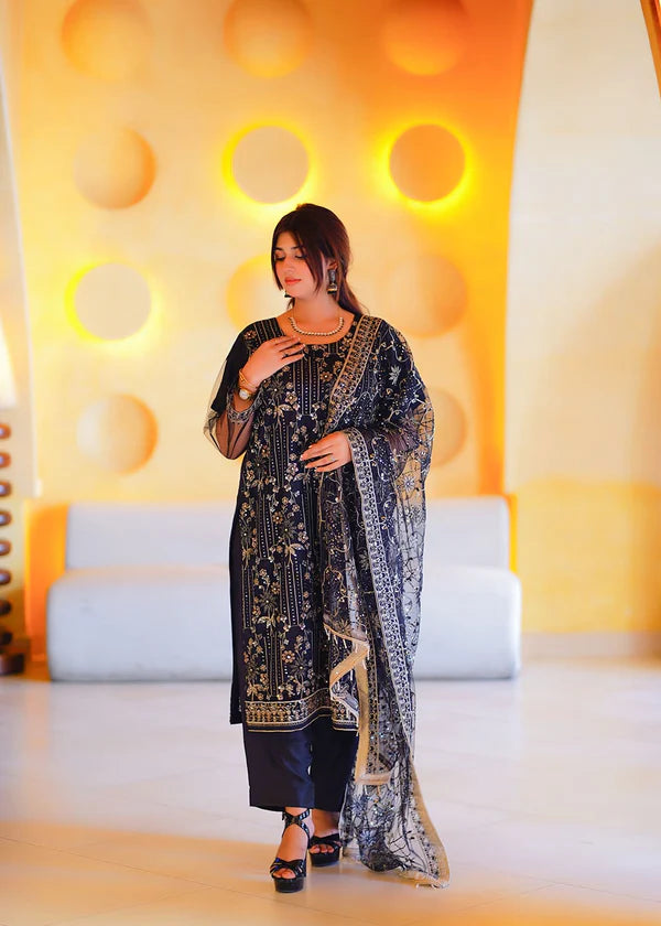 Embrioderd Suit with heavy Shawl | 3 pcs suit